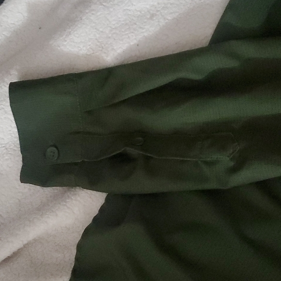 Dark Olive Green button up and button down collar men's shirt - Picture 10 of 10
